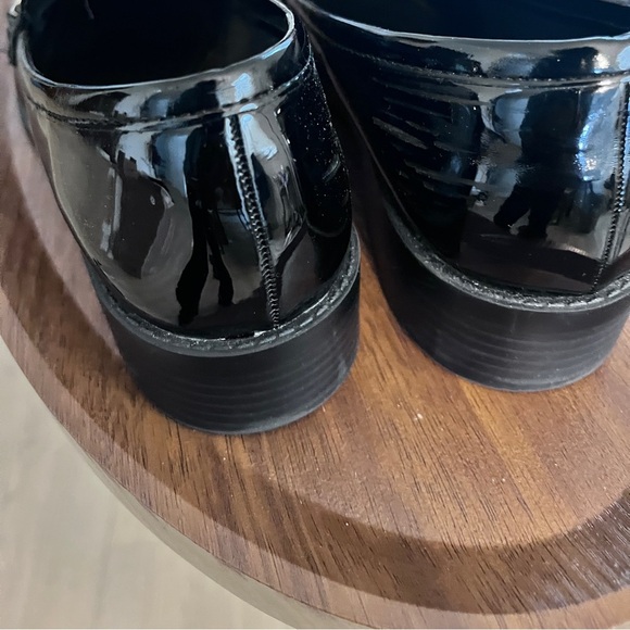 Zara black patent leather loafers  with gold hardware . size 9.5 US/European 40 - Picture 4 of 10